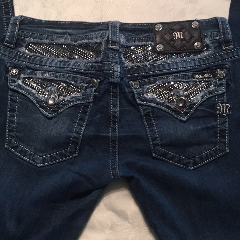 Women’s Miss Me 29 Cropped Jeans